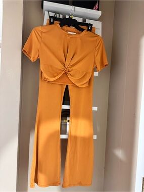 Women's Twist-Front Crop Top and Wide-Leg Pants Set - Mustard